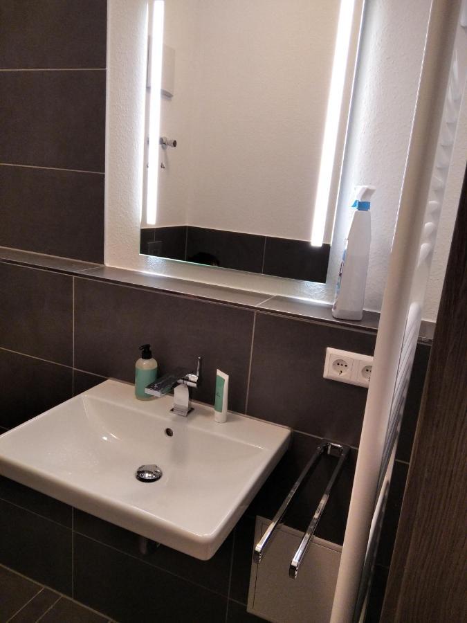 Sroom Stuttgart Flughafen Messe 라인펠덴에흐터딘겐 외부 사진